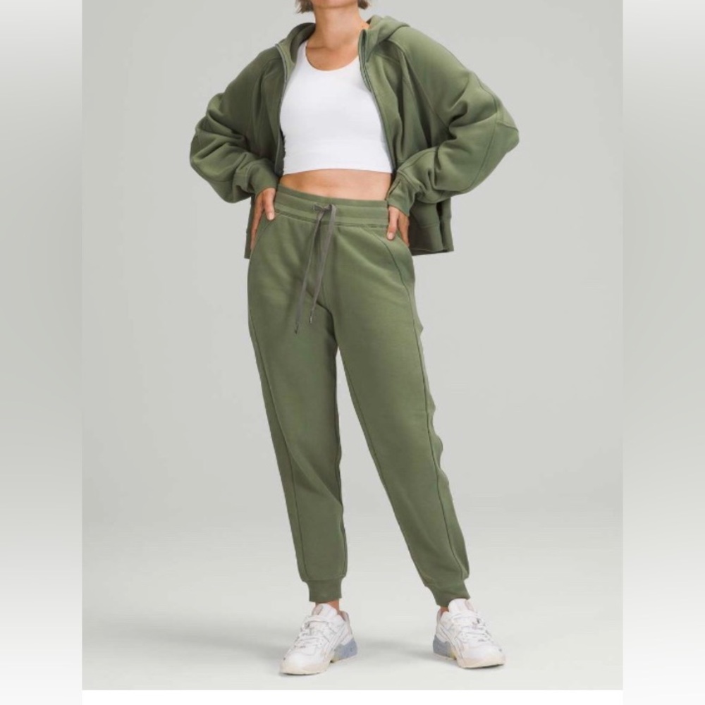 {Lululemon} Scuba High Rise Jogger Fleece 28 Green Twill Size 18 NWT - Picture 4 of 6